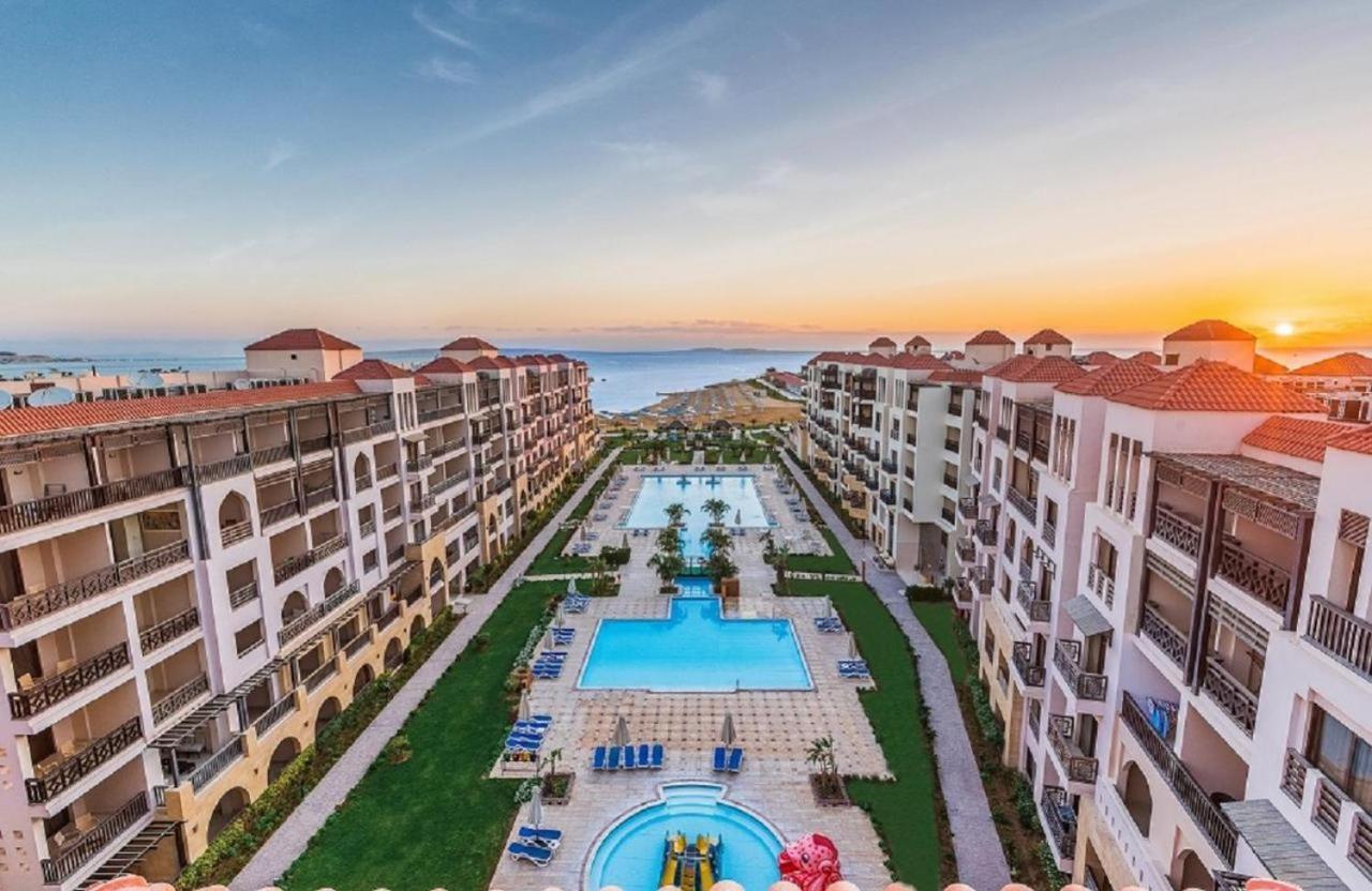 Premium Sea View 2 Bedrooms 2 Bathrooms Apartment Located Within Gravity Hotel & Aquapark Hurgada Dış mekan fotoğraf